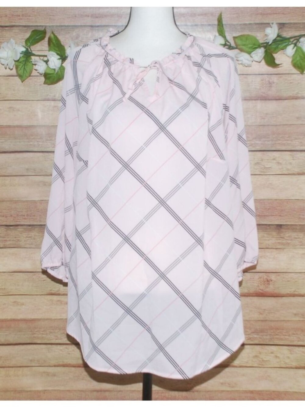 Croft & Barrow Women's 1X Pink Plaid Print Blouse Keyhole Ruffled Neckline
